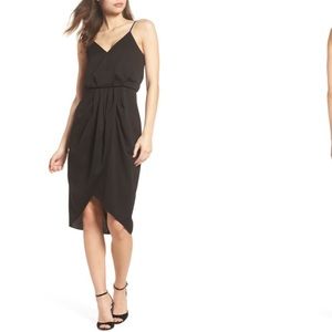 Chelsea28 Faux Wrap Dress. Black. Size 10.